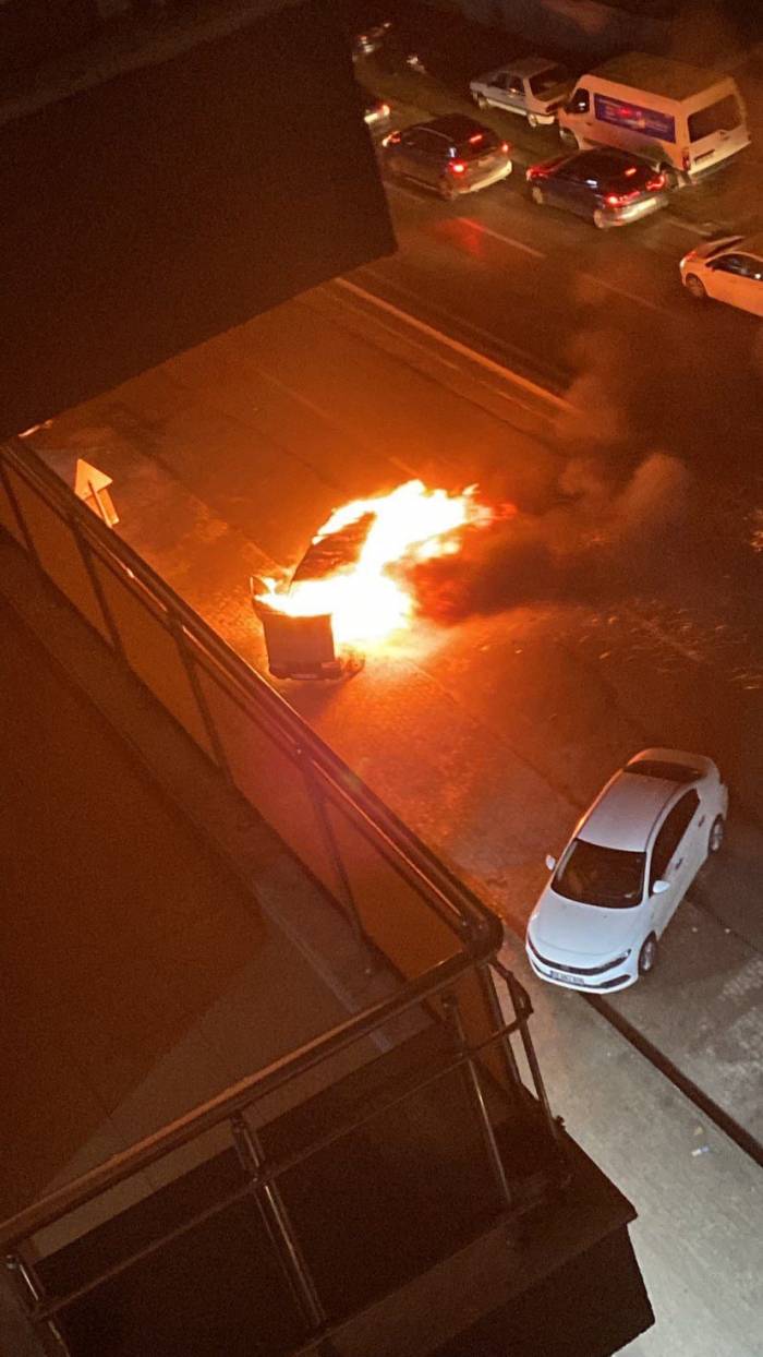 Bursa’da Seyir Halindeki Araç Alev Alev Yandı