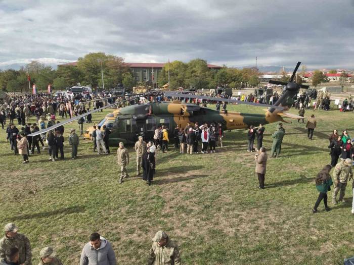 Ordu Komutanlığı Kapılarını Öğrencilere Açtı