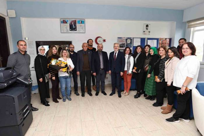 Başkan Erdem: "Öğretmenlerimize Minnettarız"