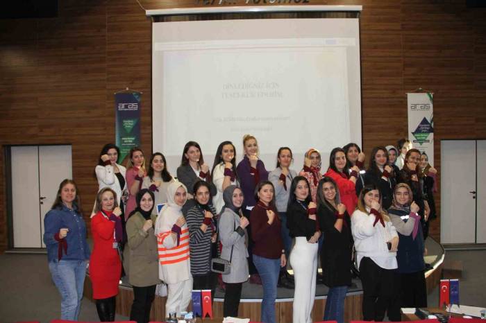 Aras’tan “Mor Fularlı Farkındalık”