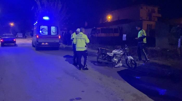 Seyir Halindeyken Devrilen Motosikletin Sürücüsü Yaralandı