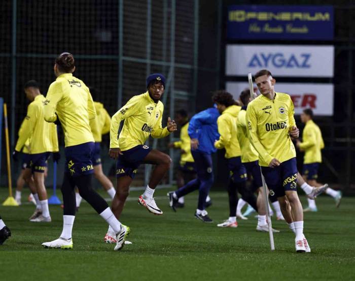 Fenerbahçe, Karagümrük Maçı Hazırlıklarını Tamamladı