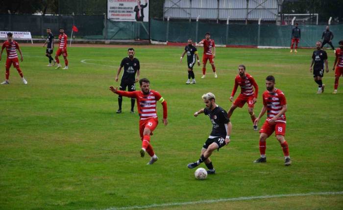 Laleler Yine Yüz Güldüremedi