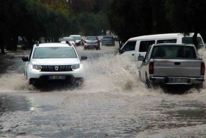 Muğla’da Ekstrem Hava Olayları Etkili Oldu