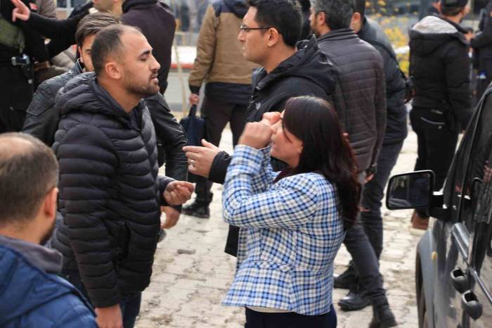 İzinsiz Gösteride 21 Gözaltı