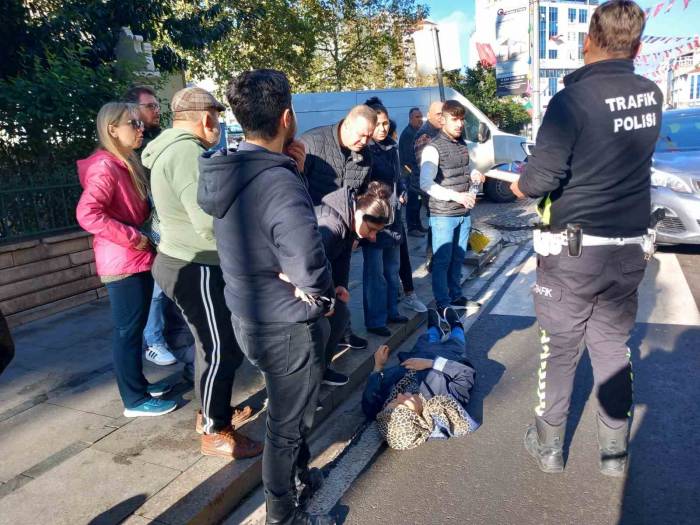 Aracın Yaya Geçidinde Kadına Çarptığı Anlar Kamerada: Duyarsızlığa Tepki Yağdı