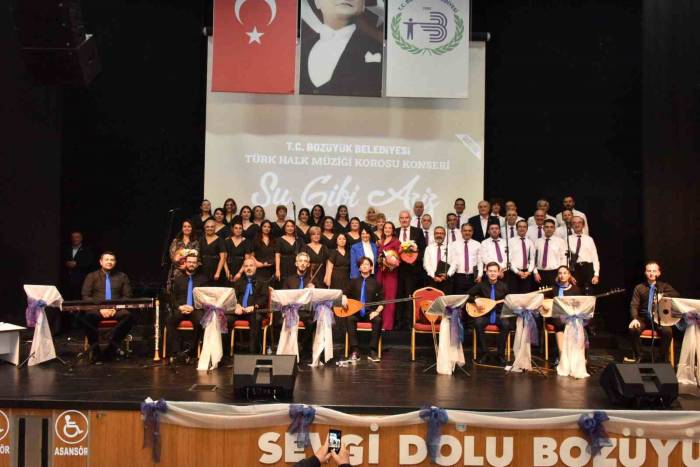 Bozüyük Belediyesi Türk Halk Müziği Korosu’ndan Konser