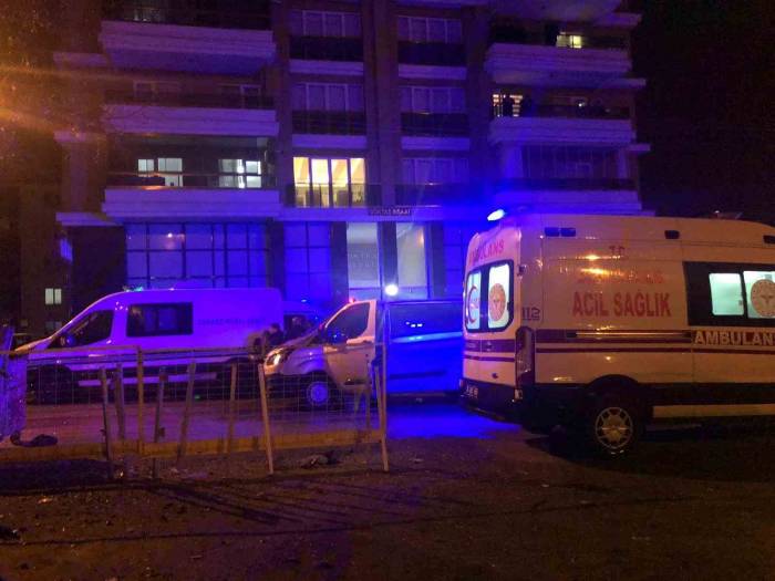 Eşini Bıçaklayarak Öldüren Şahsın Yakalanma Anının Görüntüleri Ortaya Çıktı