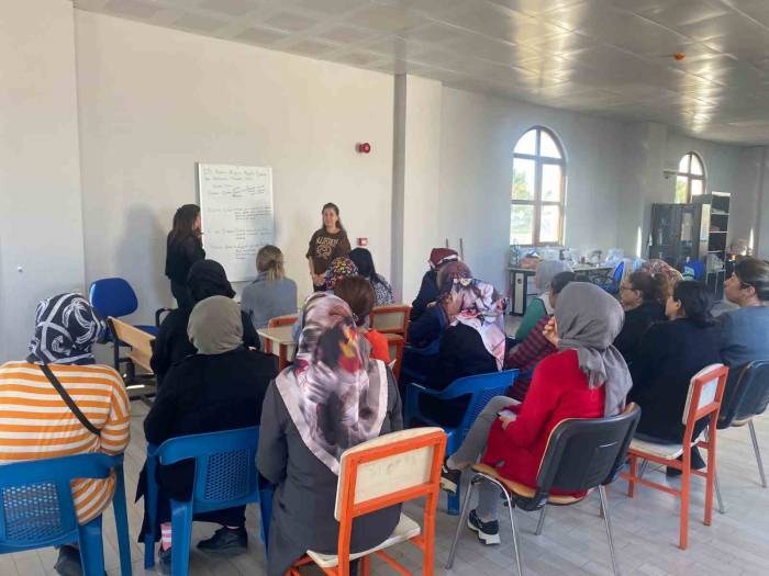 Diyarbakır’da Kadın Ve Çocuklara Şiddetle Mücadele Eğitimi