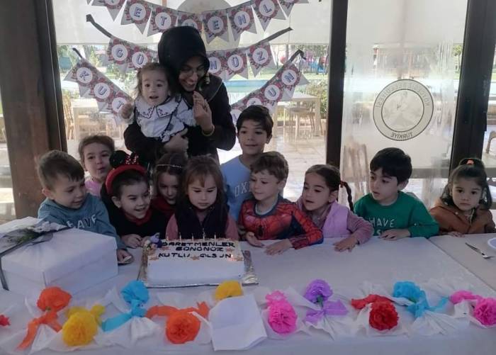 Köyceğizli Miniklerden Sürpriz Kutlama