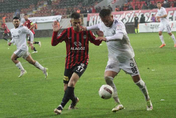 Trendyol 1. Lig: Çorum Fk. 3- Altay: 0