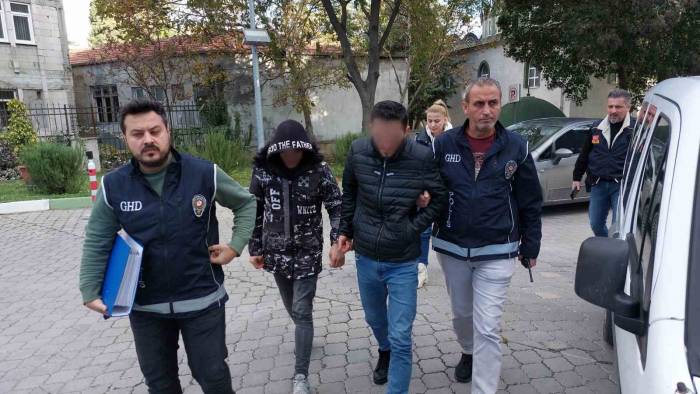 Karadeniz’deki Göçmen Kaçakçılığına Eş Zamanlı Operasyon: 1’i Afgan Uyruklu 3 Gözaltı