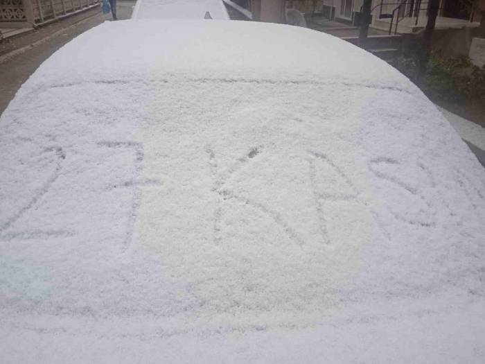 Afyonkarahisar’da Kar Yağışı Etkili Oldu