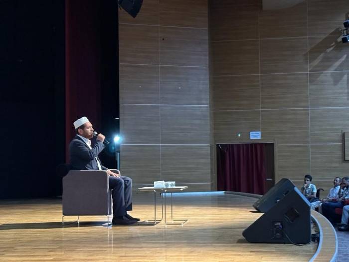 "Filistin Ve Biz" Konulu Konferansta Soykırıma Dikkat Çekildi