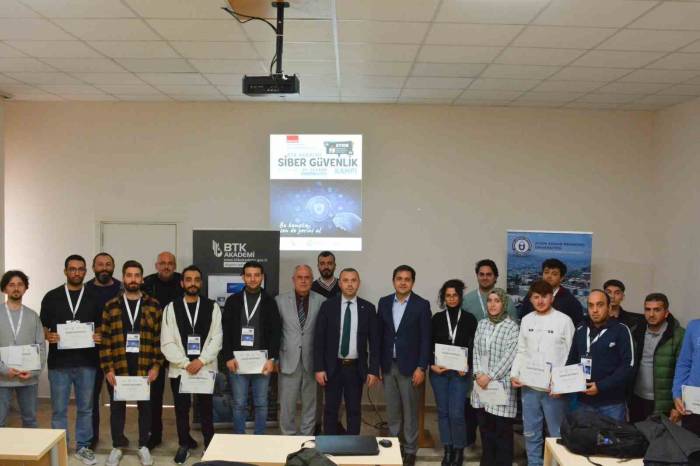 Aydın’da Gerçekleştirilen ‘Aydın Siber Güvenlik Kampı’ Sona Erdi
