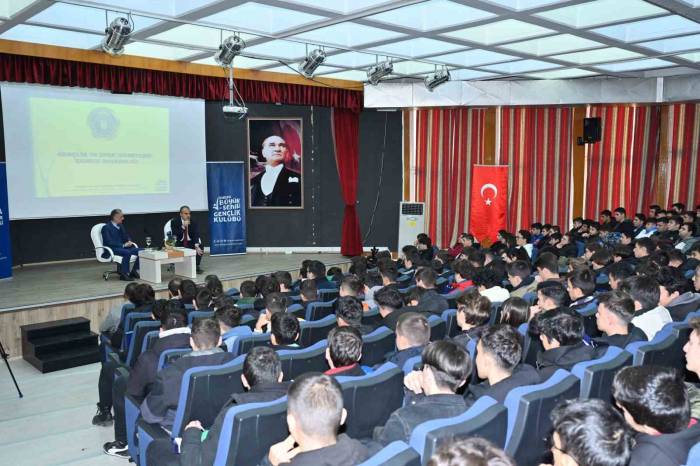 Başkan Aktaş, Öğrencilerle Tecrübelerini Paylaştı