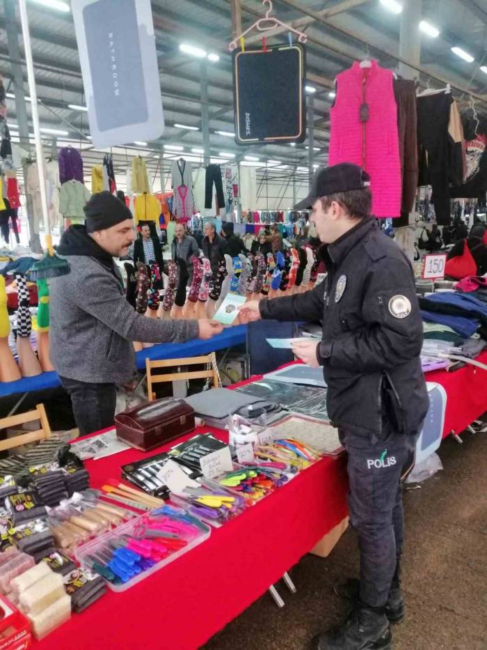 Polis Bin 222 Vatandaşı Bilgilendirdi
