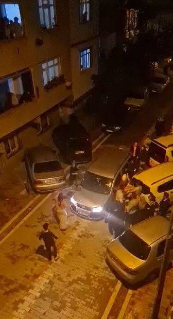 Esenyurt’ta Park Yeri İçin Kavga Eden Komşular Sokağı Birbirine Kattı