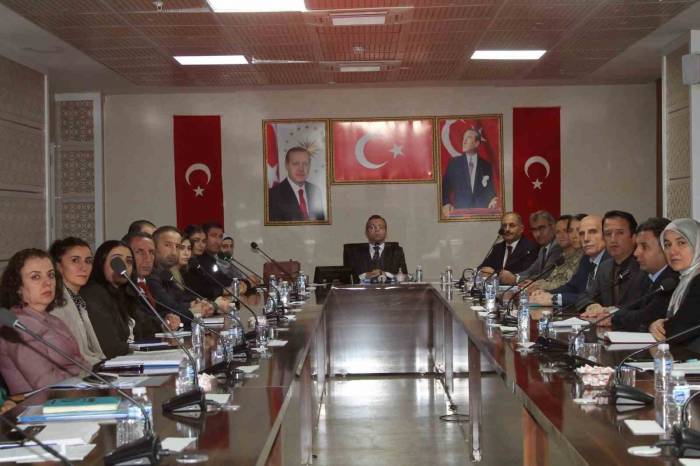 Hakkari’de Kadına Yönelik Şiddet Konulu Toplantı