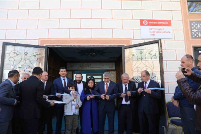 Niğde’de Hayırsever Tarafından Yaptırılan Cami İbadete Açıldı