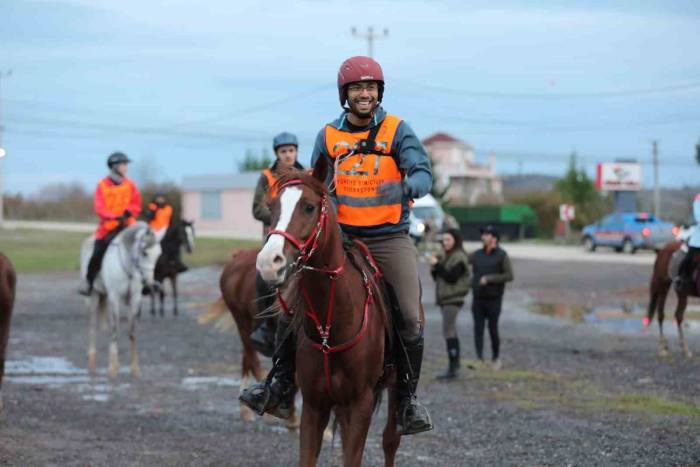 Tarihi İpekyolu’nda İlk Atlı Yarış