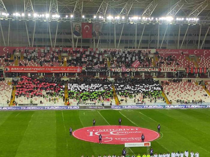 Sivasspor Taraftarlarından Koreografi