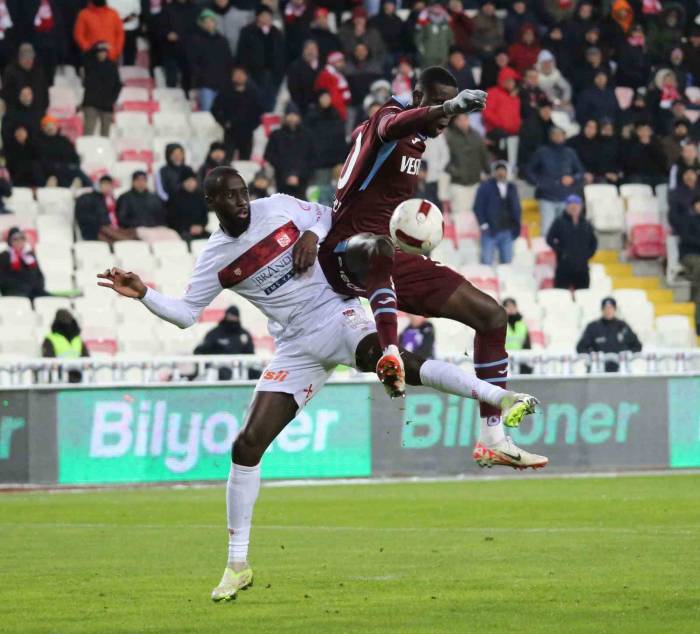 Trendyol Süper Lig: E.y. Sivasspor: 3 - Trabzonspor: 3 (Maç Sonucu)