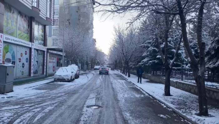 Patnos Beyaza Büründü