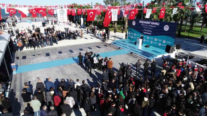 Akçaabat Sahili Yeni Görünümüyle Hizmete Açıldı