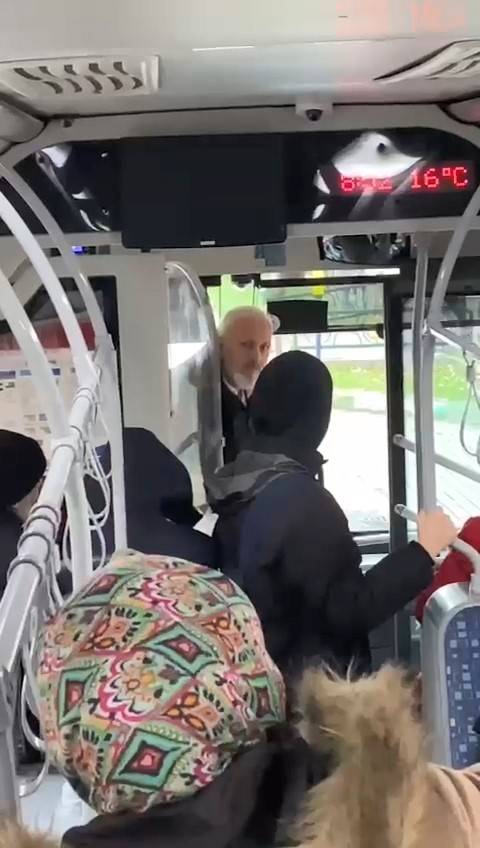 Otobüs Şoförünü Çıldırdı