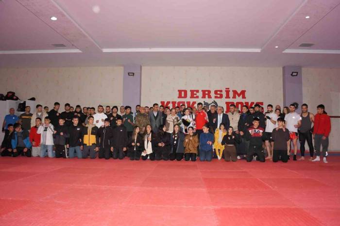 Tuncelili Dünya Şampiyonu Sporcu Memleketinde Coşkuyla Karşılandı