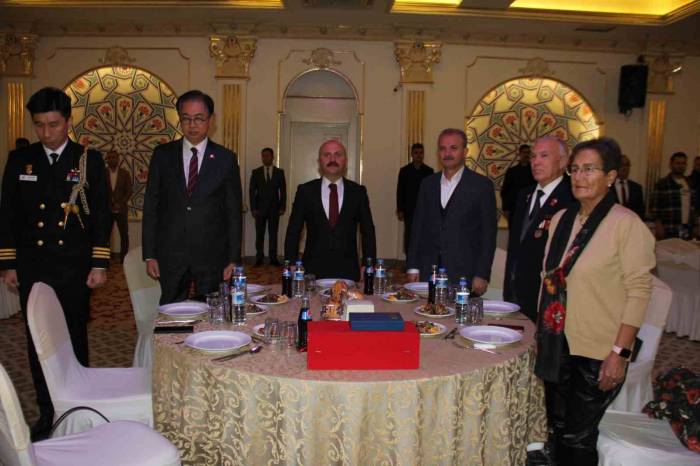 Kore Büyükelçisi Lee, Kore Gazileri Ve Aileleriyle Bir Araya Geldi