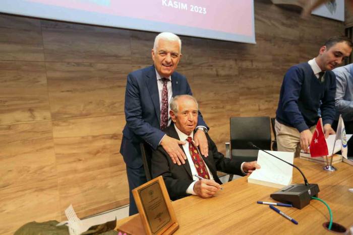 Büyükşehir Sami Gökmen’i Muğlalılarla Buluşturdu