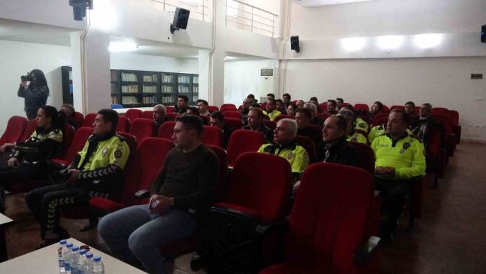 Muğla’da Trafik Polislerine Halkla İlişkiler Ve İletişim Eğitimi Verildi