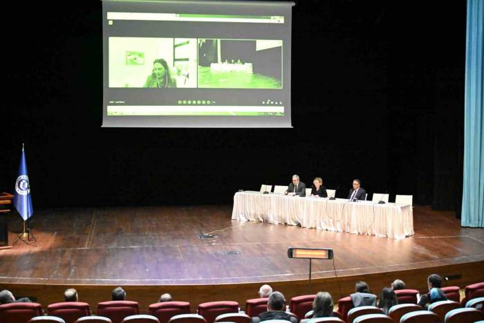 Uşak Üniversitesinde ’kalite Güvence Sistemi Ve Akreditasyon’ Çalıştayı Gerçekleşti