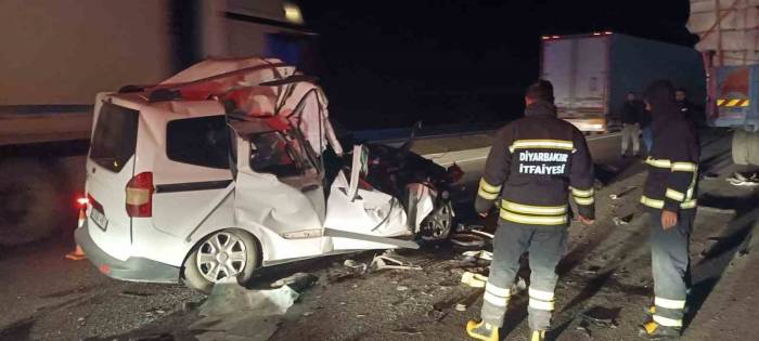 Diyarbakır’da Feci Kaza: 2 Ölü