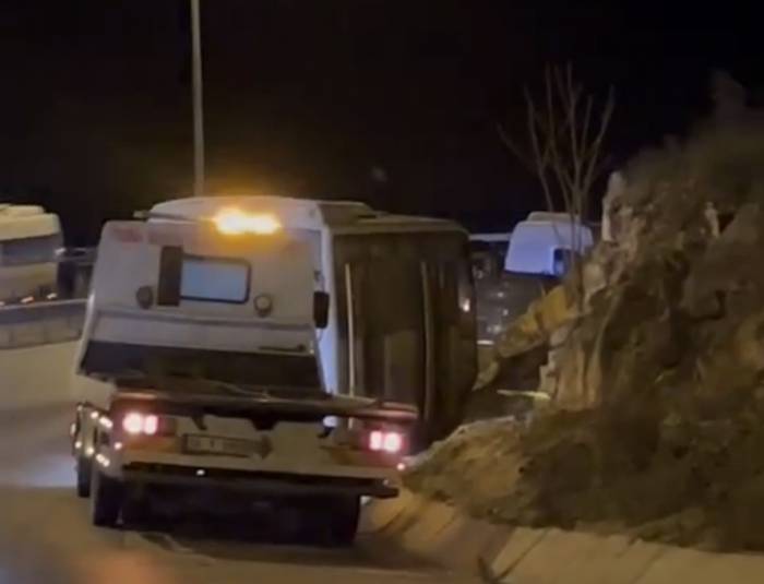 Bursa’da İki Servis Minibüsü Çarpıştı: 7 Yaralı