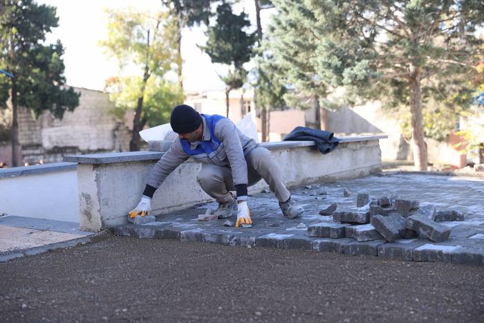 Kahramanmaraş’ta Kayabaşı İlkokuluna Çevre Düzenlemesi