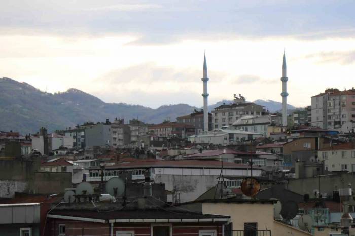 Samsun’da Cami Hoparlörlerinden ‘Fırtına’ Anonsu