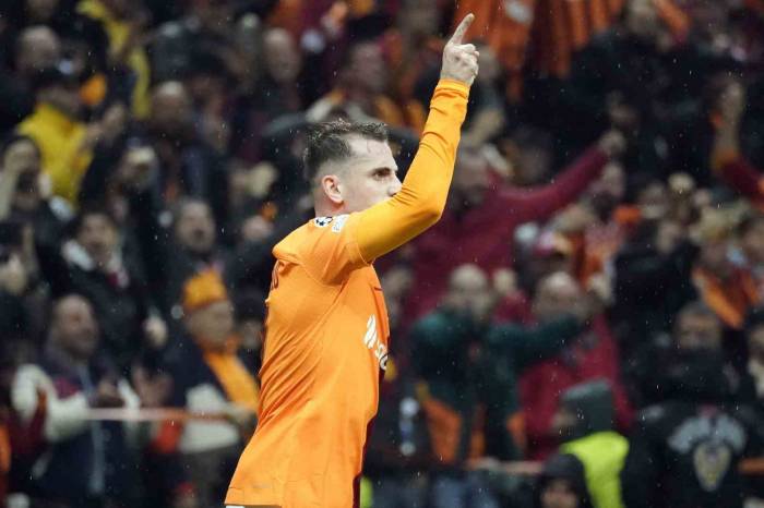 Uefa Şampiyonlar Ligi: Galatasaray: 3 - Manchester United: 3 (Maç Sonucu)