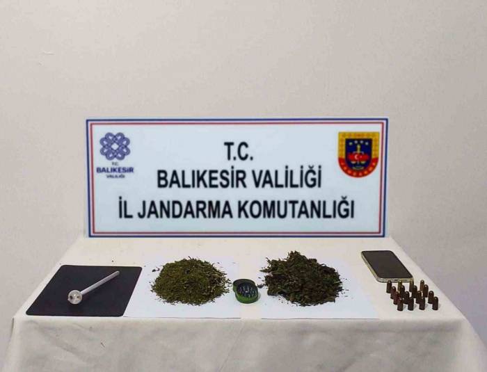 Jandarmadan Uyuşturucu Operasyonu: 4 Tutuklama