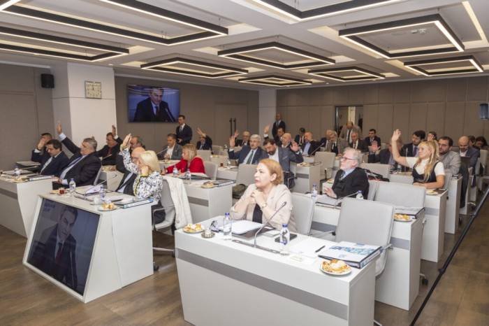 Erkılınç: “Yanlış Yollara Tevessül Edenler Kendilerini Kandırıyor”