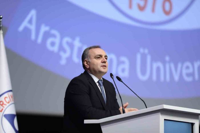 Erü Rektörü Altun: “Araştırma Merkezlerimiz Üniversitemizin Hep Yukarıda Kalmasına Katkı Sağlamıştır”