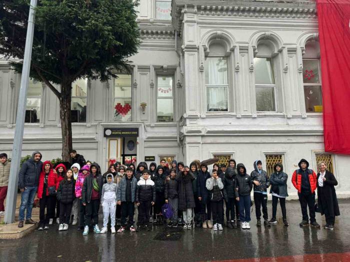 Gaziantep Kolej Vakfı Öğrencileri İstanbul’u Mercek Altına Aldı