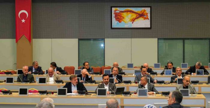 Vali Gül’den Ekmek Fiyatlarına Denetim Vurgusu: “Kimi Yerde 9 Liraya, 10 Liraya Satılıyor"