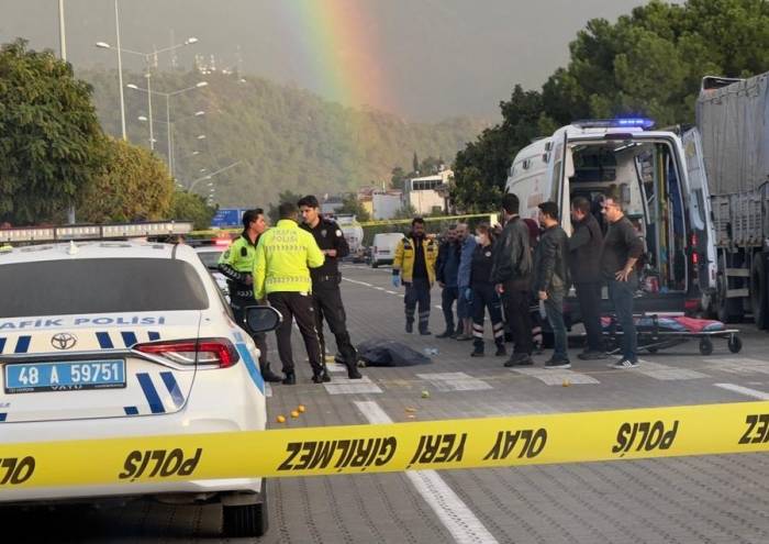 Otomobilin Çarptığı Kadın Hayatını Kaybetti
