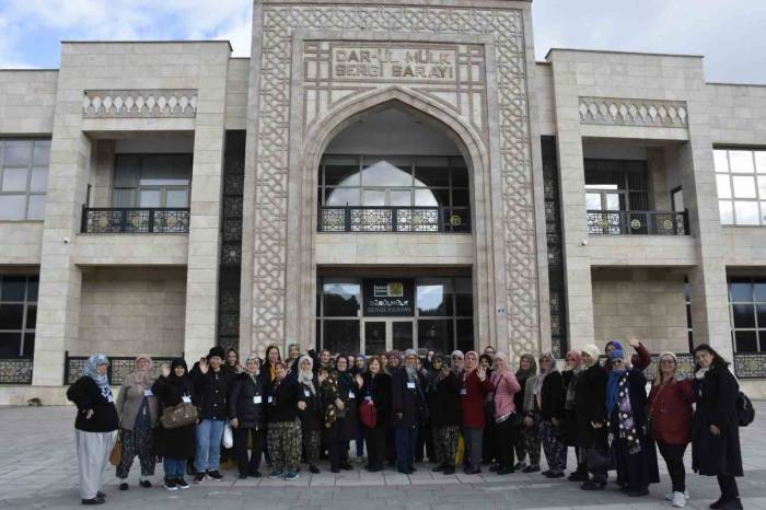 Menemenli Kadınlar Türkiye’yi Geziyor