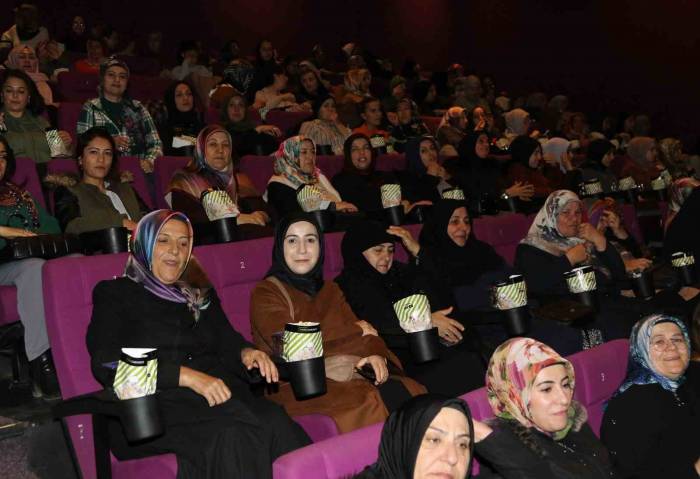 Van Büyükşehir Belediyesi 50 Bin Kadını Sosyal Ve Kültürel Programlarla Buluşturacak