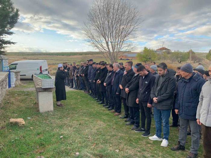 Vefat Eden Kıbrıs Gazisi Son Yolculuğuna Uğurlandı