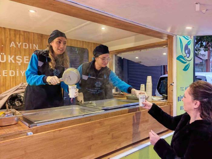 Aydın Büyükşehir Belediyesi Kış Aylarında Vatandaşların İçini Isıtıyor